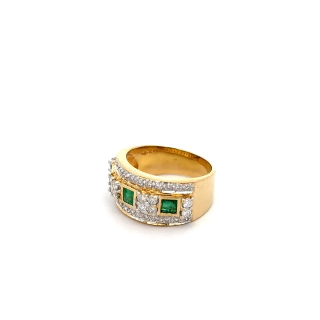 Emeralds and Diamond Ring 9.7g, 18k