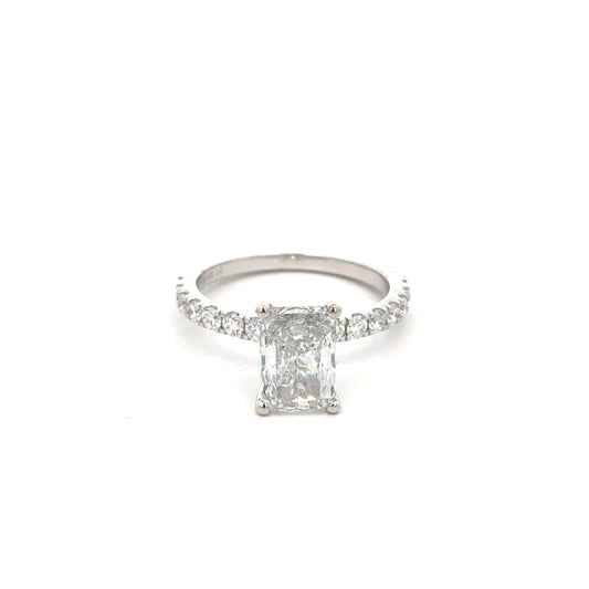 Diamond Ring 2.06 Carats, 3.3g, 14k